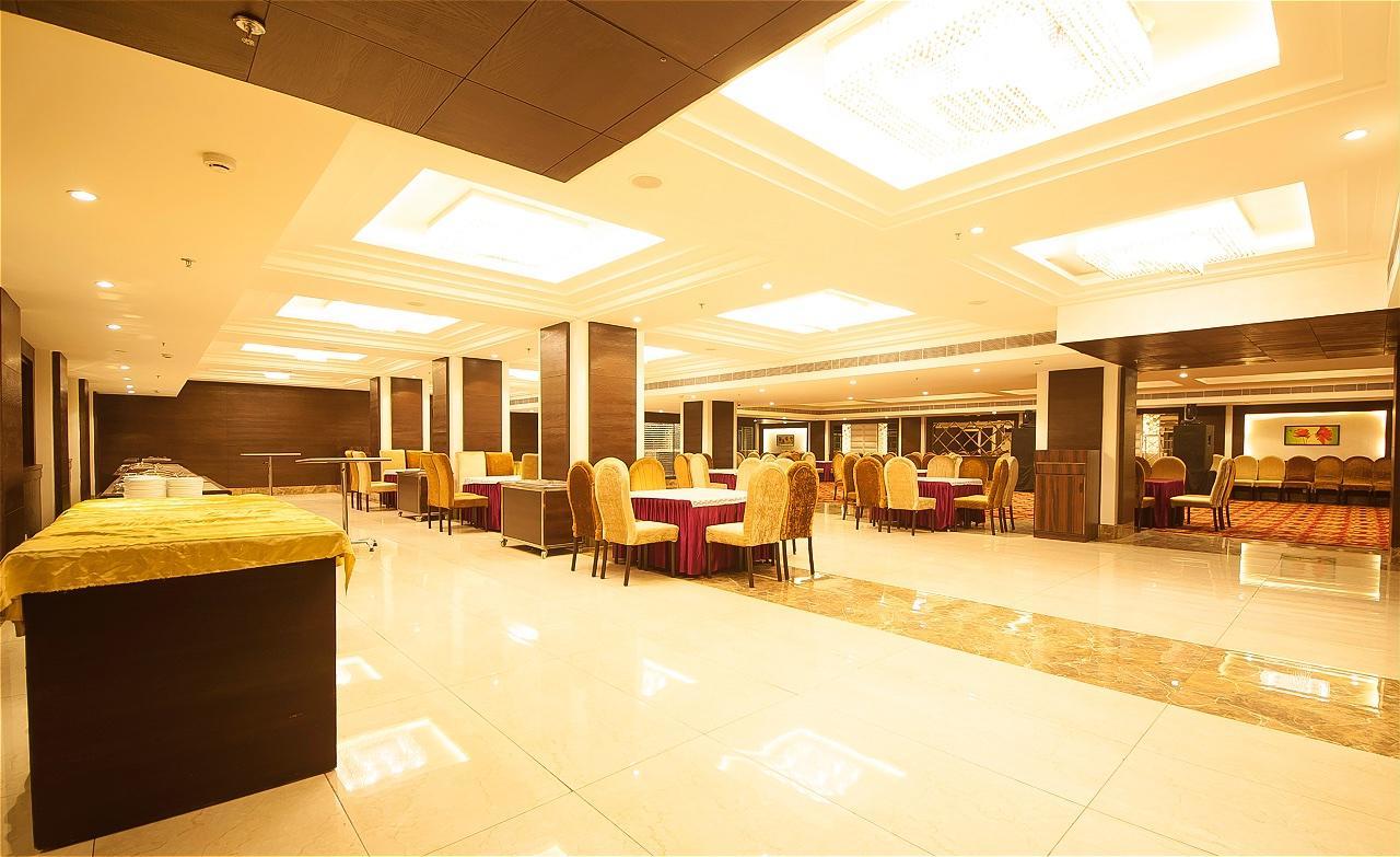 Hotel The Palm Court Ludhiana Exterior foto